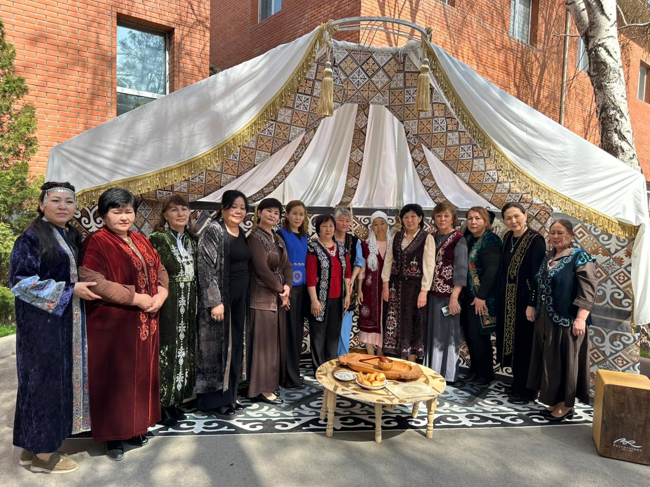 Празднование Наурыза в ТОО НПП «Антиген» 2